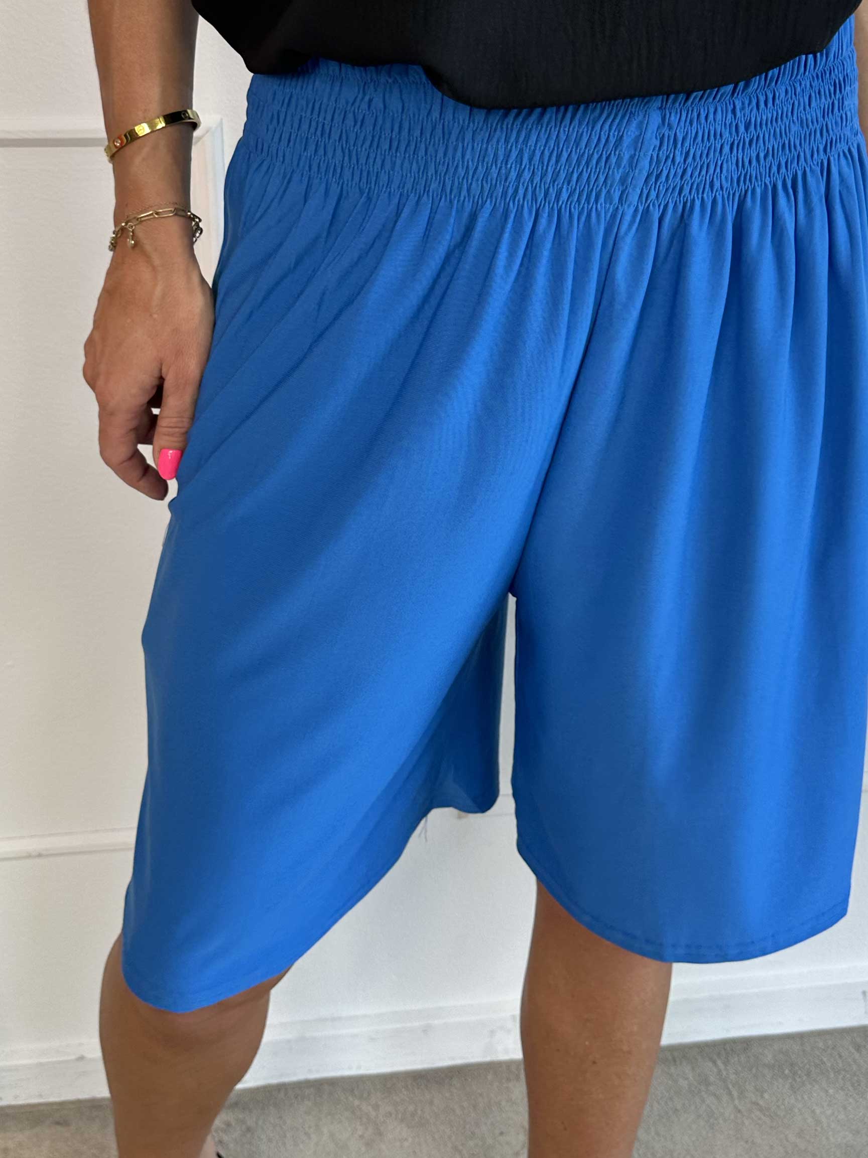 Pams Plain Short Knickers - Shorts i elastiskt tyg med resårkant